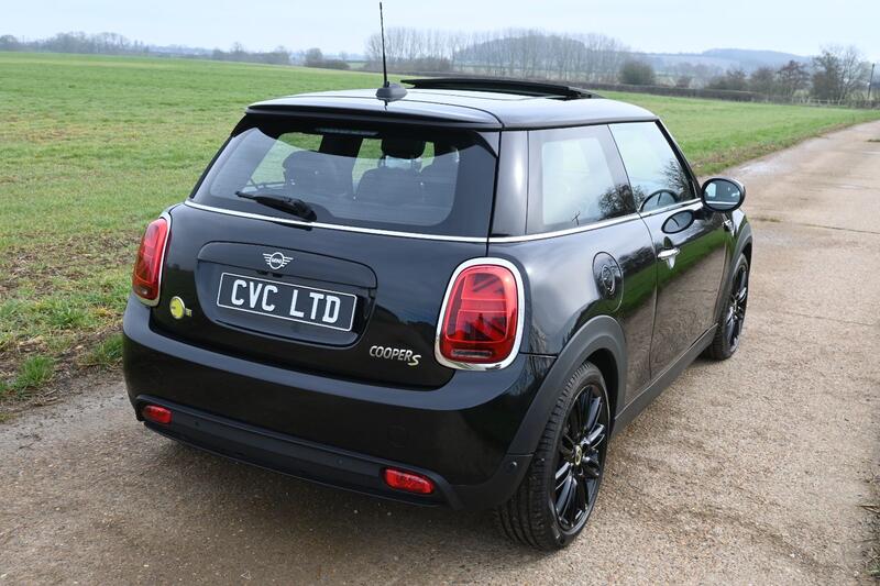 View MINI ELECTRIC  32.6kWh Level 3 